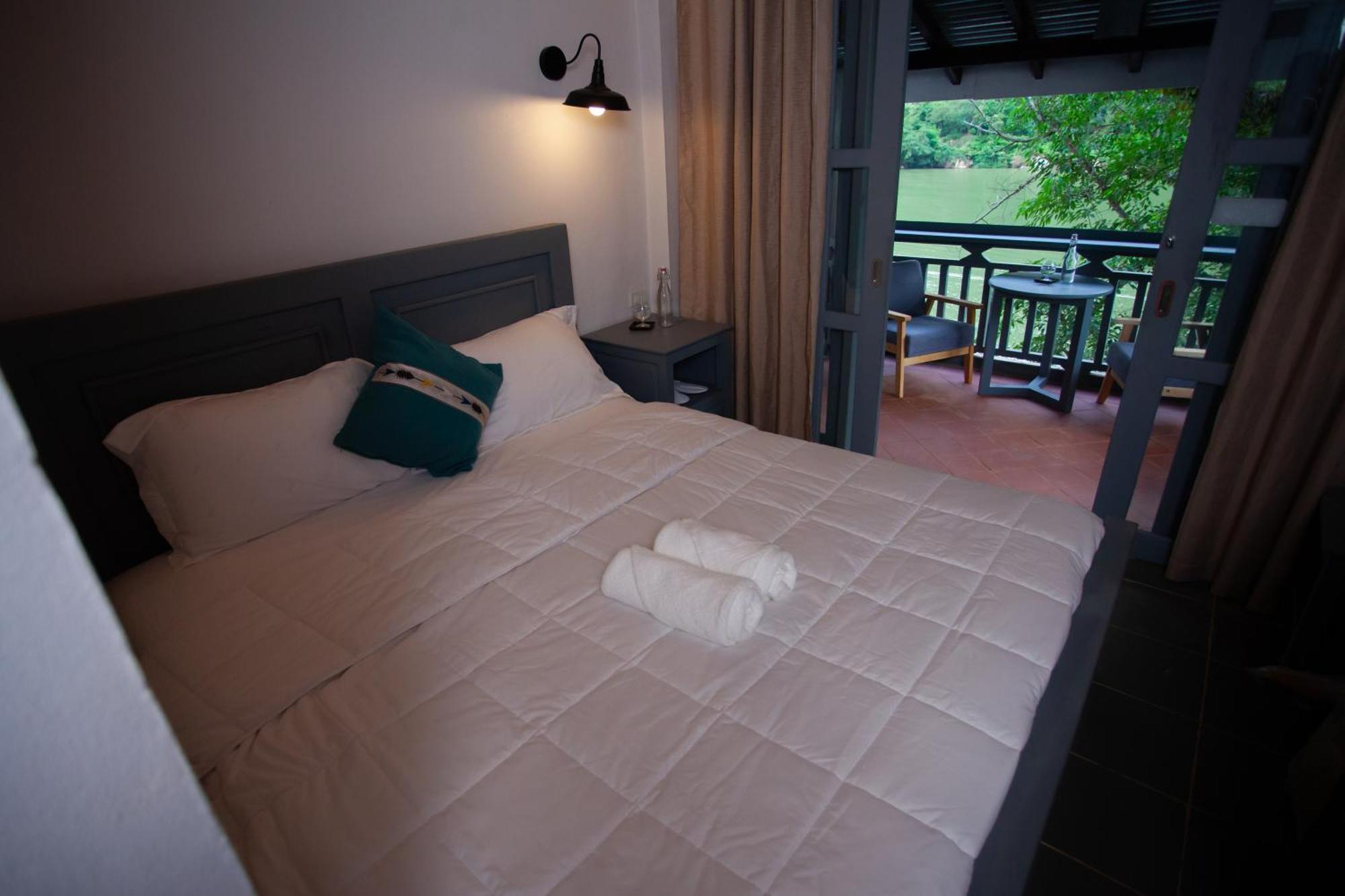 Nongkhiaw Dokchampa River View Villa מראה חיצוני תמונה