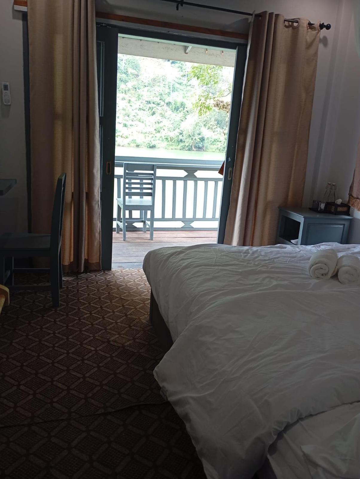 Nongkhiaw Dokchampa River View Villa מראה חיצוני תמונה