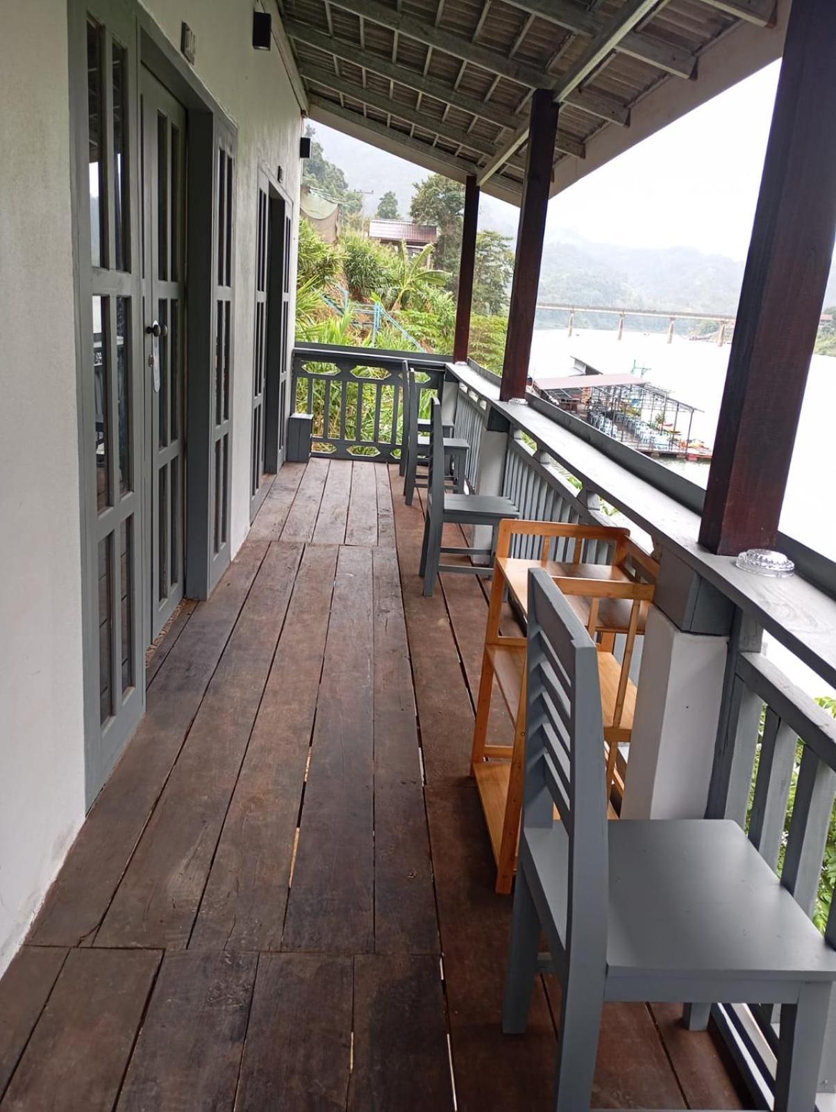 Nongkhiaw Dokchampa River View Villa מראה חיצוני תמונה
